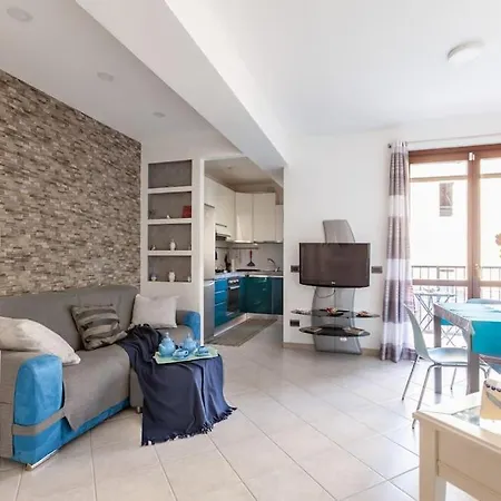 Apartament Casa Azzurra - By Host4u *